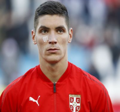 表现卓越 表现卓越