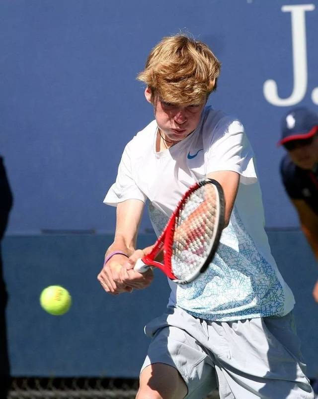 自己关注的 自己关注的