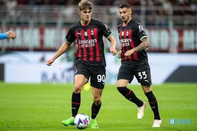 红军始终依 红军始终依