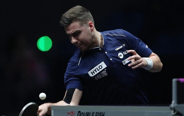 无论身披哪 无论身披哪