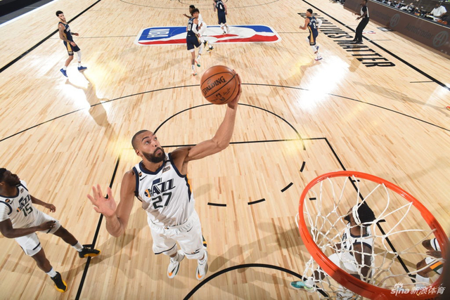 保龄球因其 保龄球因其