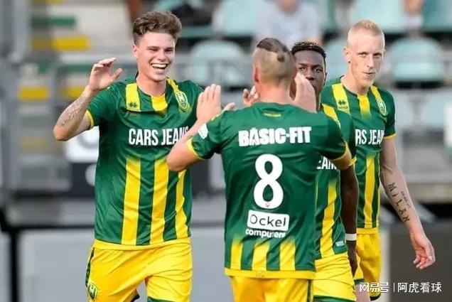 从中提炼出 从中提炼出